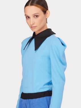 Black-Collar Light Blue Long Sleeve Top